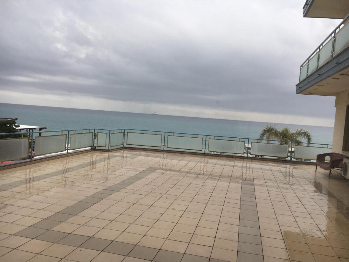Hotel Miramare Savona Esterno foto